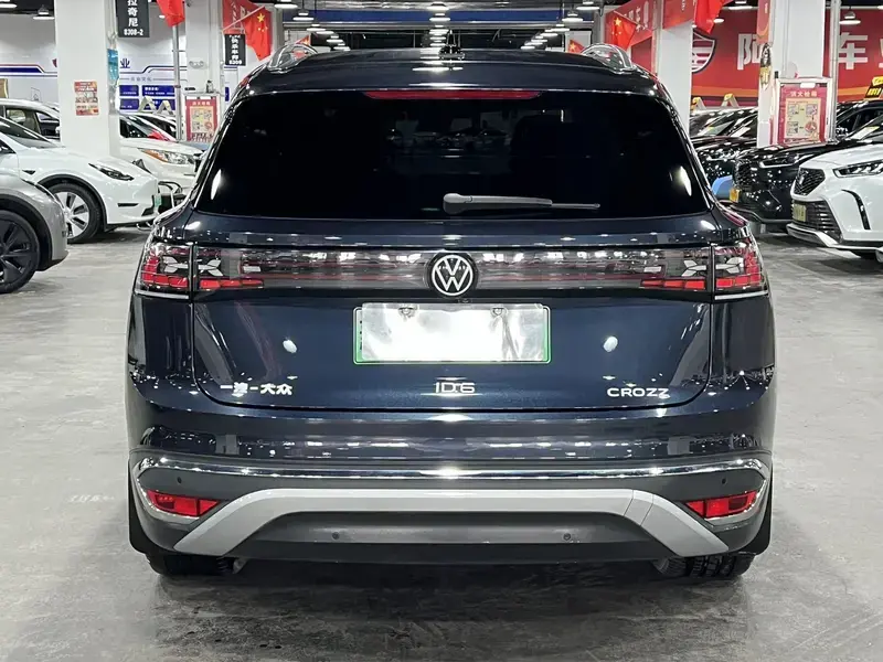 2022 Volkswagen ID.6 с пробегом 61 000 км