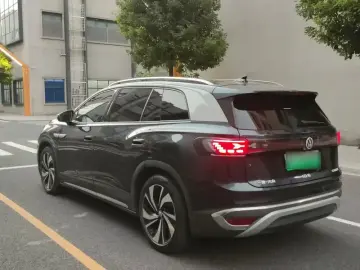 2021 Volkswagen ID.6 с пробегом 56 000 км