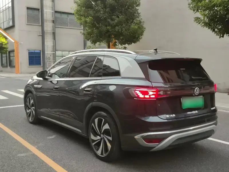 2021 Volkswagen ID.6 с пробегом 56 000 км