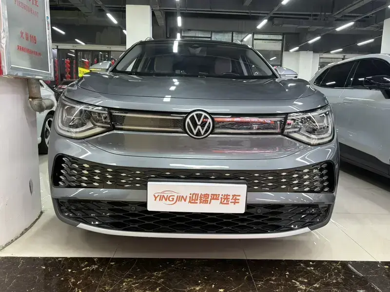 2022 Volkswagen ID.6 с пробегом 62 000 км