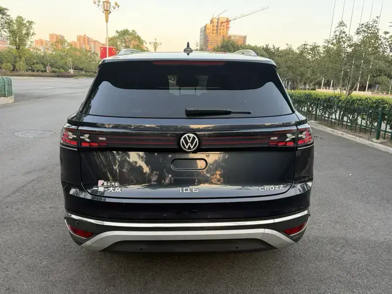 2021 Volkswagen ID.6 с пробегом 98 000 км