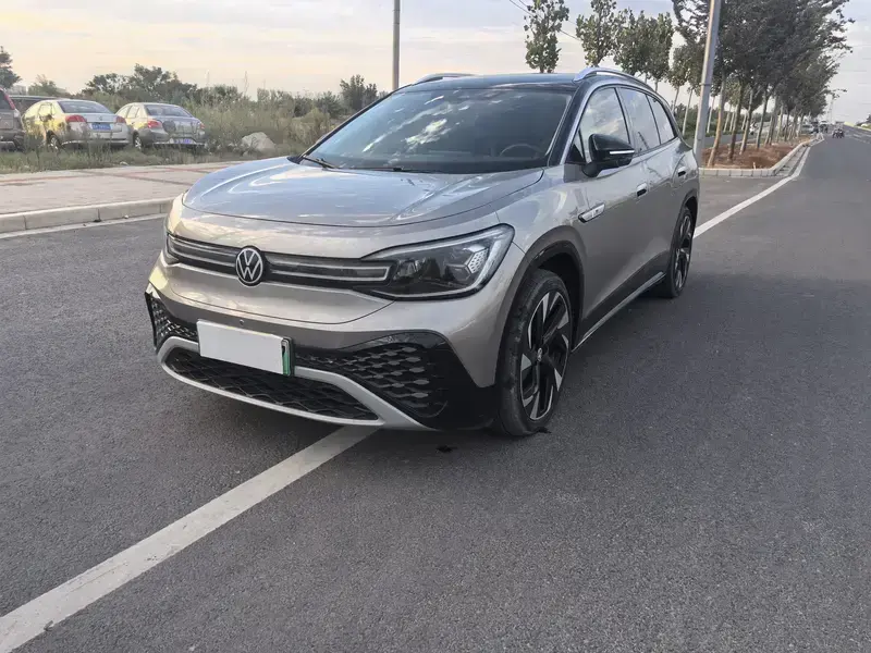 2021 Volkswagen ID.6 с пробегом 27 000 км