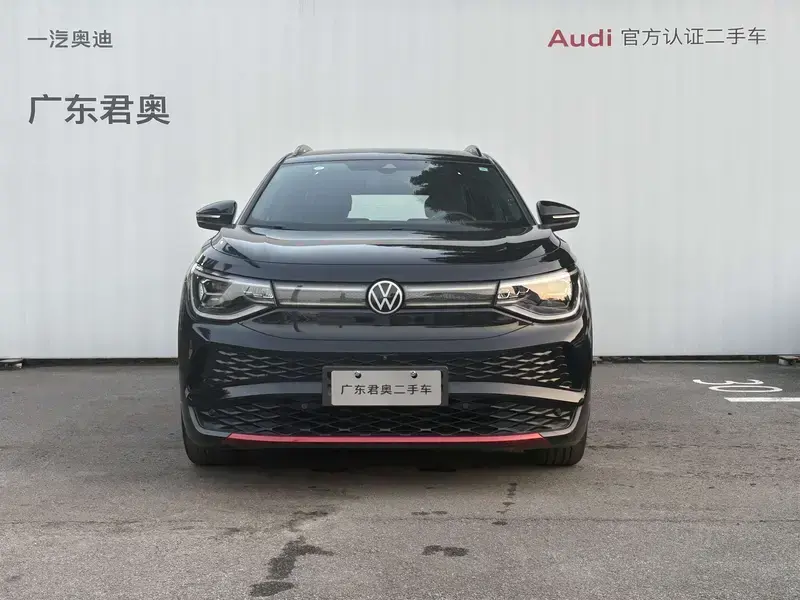 2023 Volkswagen ID.6 с пробегом 22 000 км