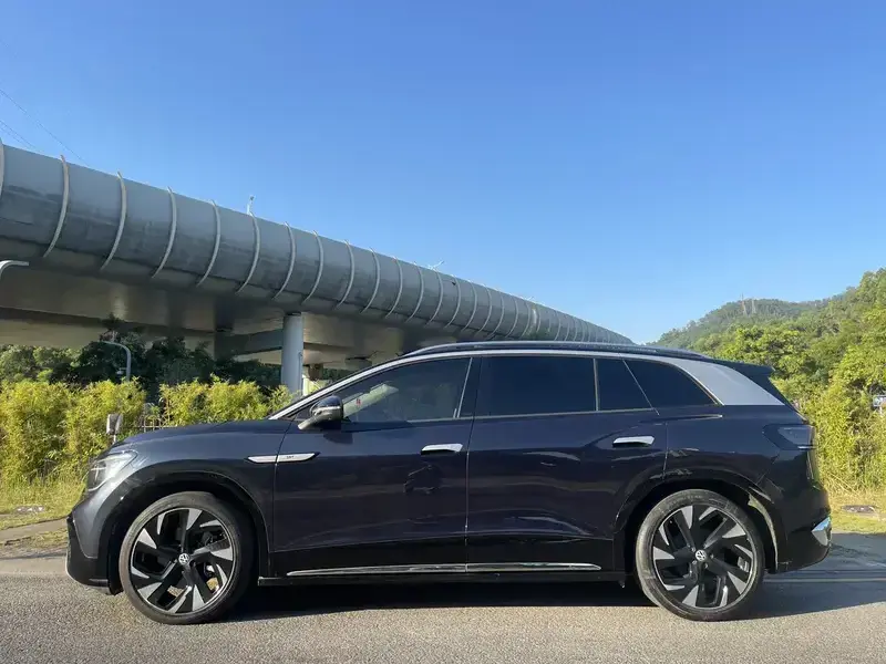 2021 Volkswagen ID.6 с пробегом 57 000 км