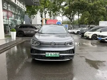 2023 Volkswagen ID.6 с пробегом 25 000 км
