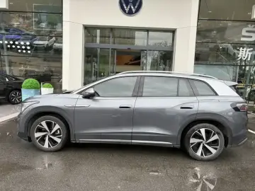 2023 Volkswagen ID.6 с пробегом 25 000 км