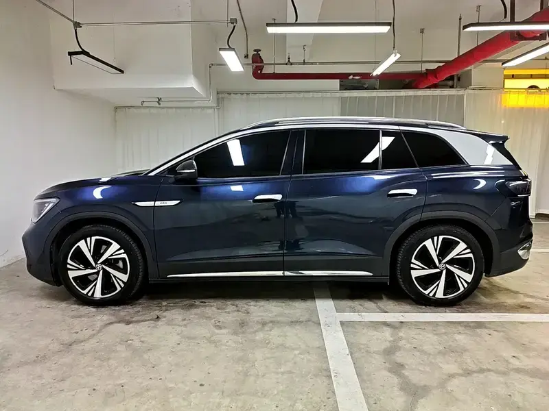 2021 Volkswagen ID.6 с пробегом 102 200 км