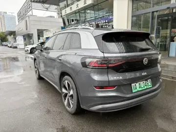 2023 Volkswagen ID.6 с пробегом 25 000 км