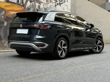 2022 Volkswagen ID.6 с пробегом 89 000 км
