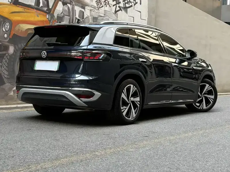 2022 Volkswagen ID.6 с пробегом 89 000 км