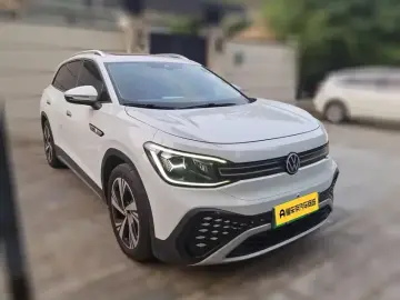 2021 Volkswagen ID.6 с пробегом 76 400 км
