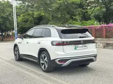 2021 Volkswagen ID.6 с пробегом 70 000 км