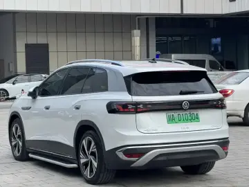 2021 Volkswagen ID.6 с пробегом 62 000 км
