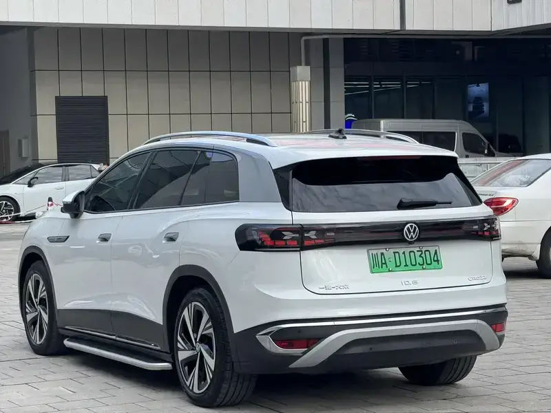 2021 Volkswagen ID.6 с пробегом 62 000 км