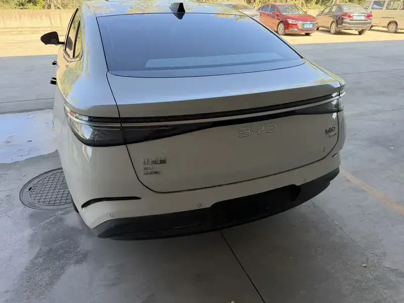2026 BYD Seal 07 с пробегом 3 500 км