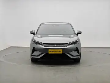 2025 BYD Song L с пробегом 25 200 км
