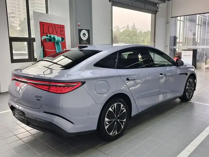 2026 BYD Seal 07 с пробегом 6 500 км