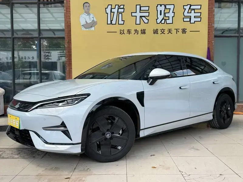 2024 BYD Song L с пробегом 12 100 км