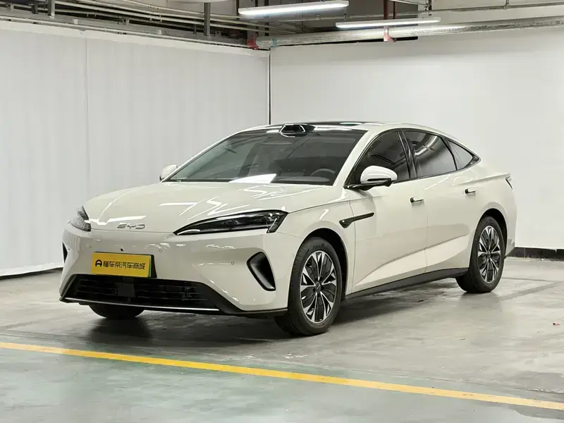 2026 BYD Seal 07 с пробегом 4 300 км