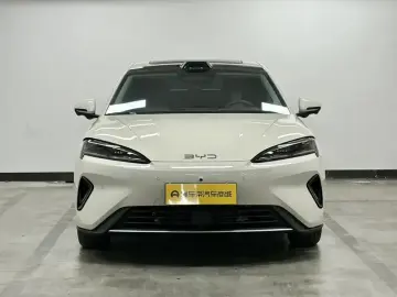2026 BYD Seal 07 с пробегом 4 300 км