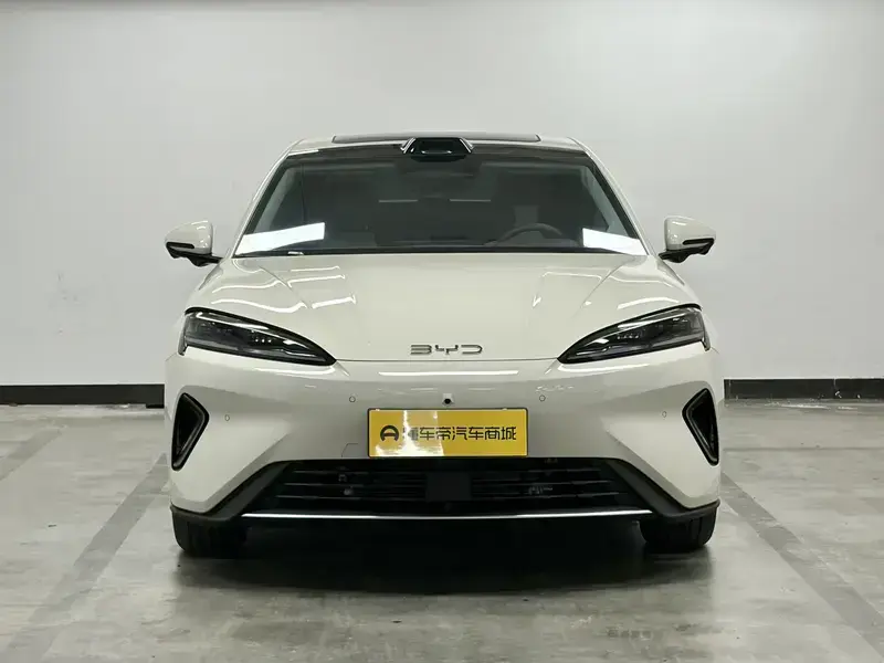 2026 BYD Seal 07 с пробегом 4 300 км