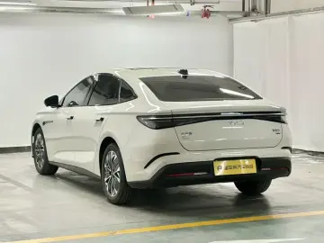 2026 BYD Seal 07 с пробегом 4 300 км