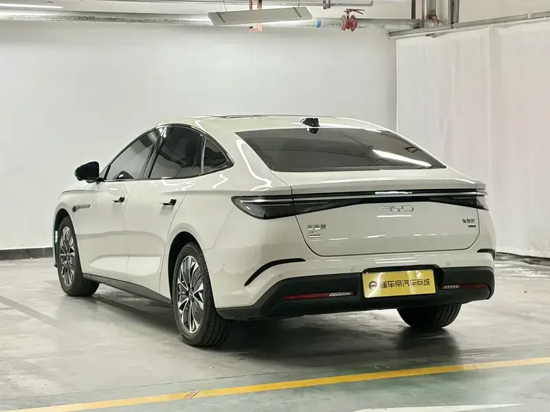 2026 BYD Seal 07 с пробегом 4 300 км
