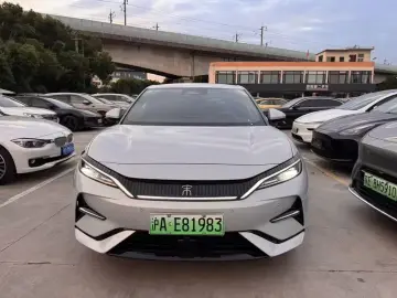 2024 BYD Song L с пробегом 23 000 км