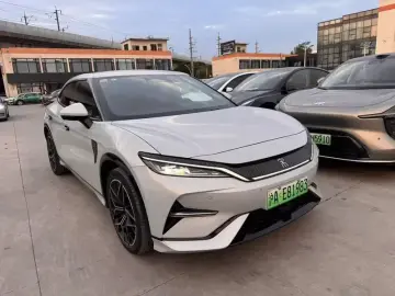2024 BYD Song L с пробегом 23 000 км
