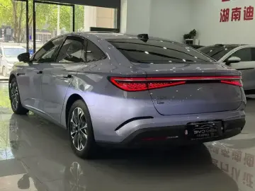 2026 BYD Seal 07 с пробегом 4 000 км
