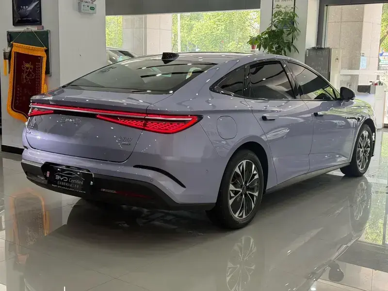 2026 BYD Seal 07 с пробегом 4 000 км