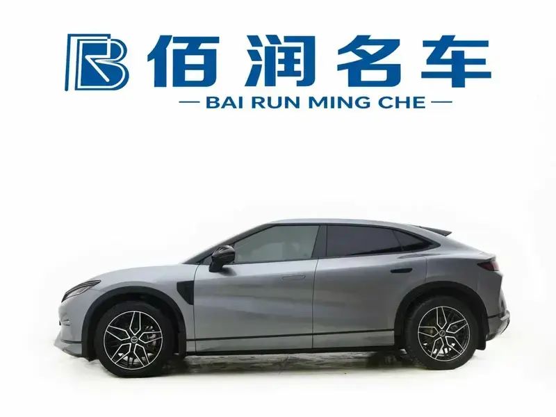 2025 BYD Song L с пробегом 31 000 км