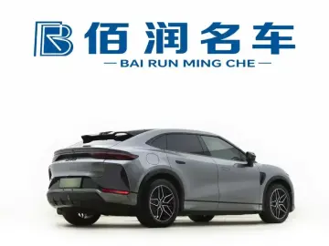 2025 BYD Song L с пробегом 31 000 км