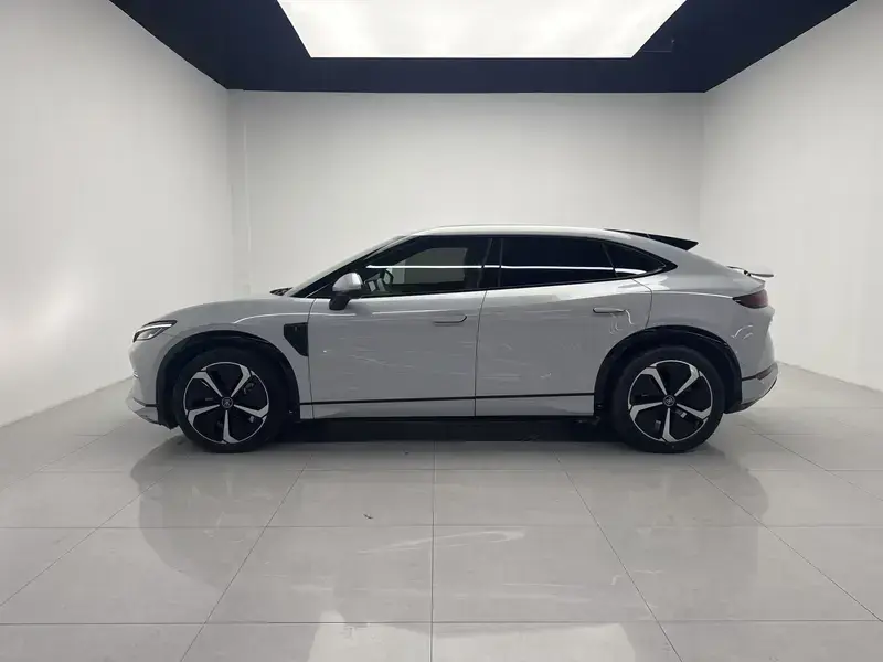 2024 BYD Song L с пробегом 47 100 км