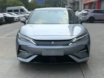 2024 BYD Song L с пробегом 43 000 км