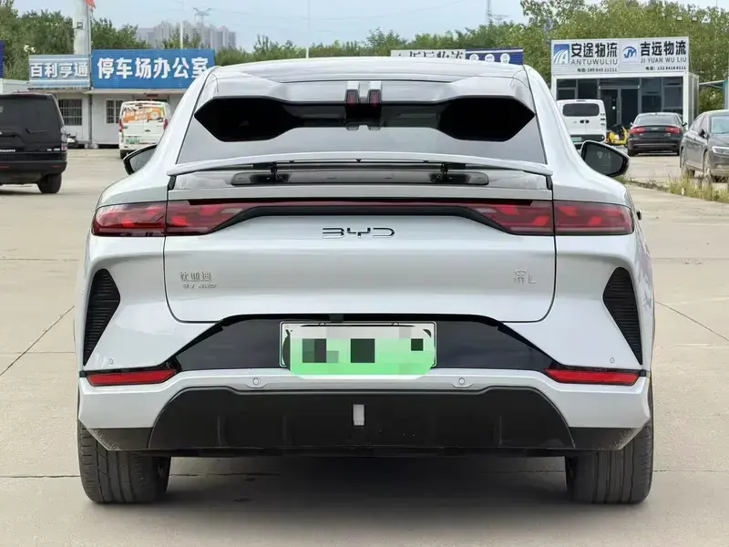2024 BYD Song L с пробегом 43 000 км