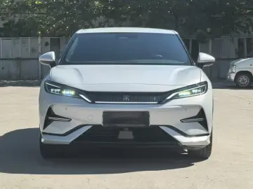 2025 BYD Song L с пробегом 26 000 км