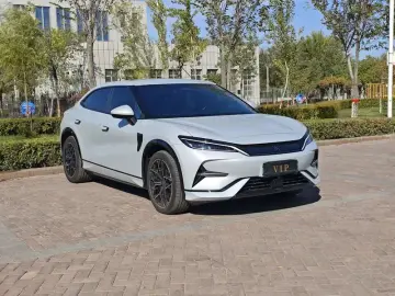 2025 BYD Song L с пробегом 1 000 км