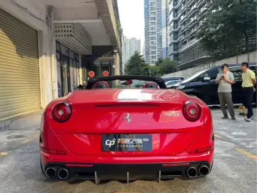 2015 Ferrari California с пробегом 69 000 км