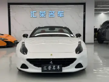 2015 Ferrari California с пробегом 39 000 км