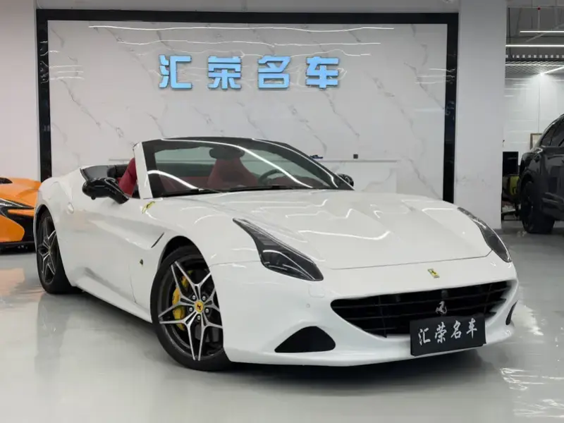 2015 Ferrari California с пробегом 39 000 км