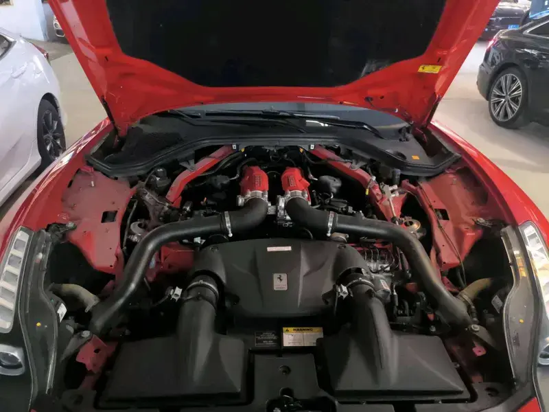 2015 Ferrari California с пробегом 18 000 км