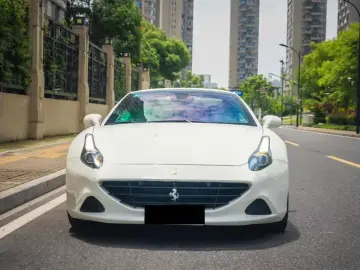 2015 Ferrari California с пробегом 58 000 км