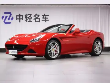 2015 Ferrari California с пробегом 11 000 км