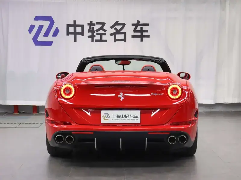 2015 Ferrari California с пробегом 11 000 км