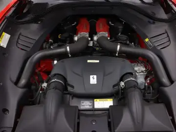 2015 Ferrari California с пробегом 11 000 км