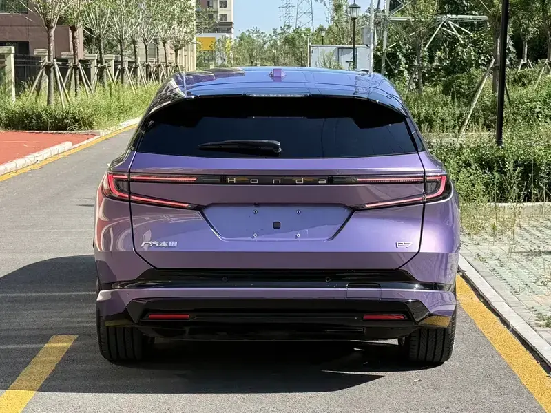 2025 Honda Ye P7 с пробегом 10 000 км