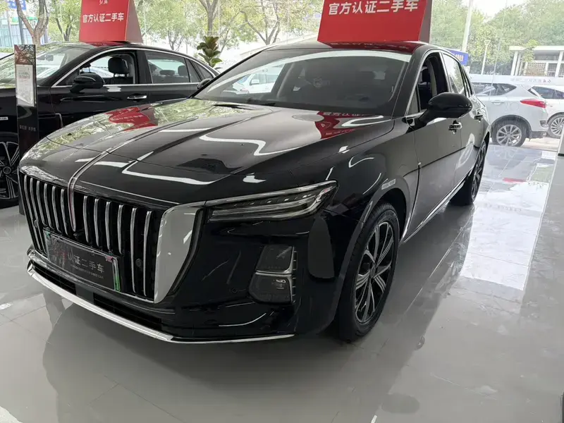 2025 Hongqi H5 с пробегом 7 600 км