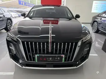 2025 Hongqi H5 с пробегом 7 600 км