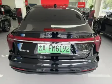 2025 Hongqi H5 с пробегом 7 600 км